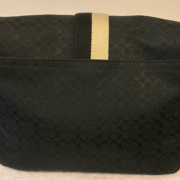 Coach Voyager Messenger Bag - Picture 6 of 8